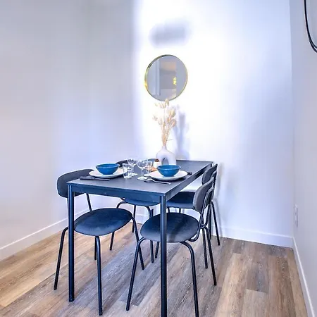 Le Refuge De La Banque Apartment